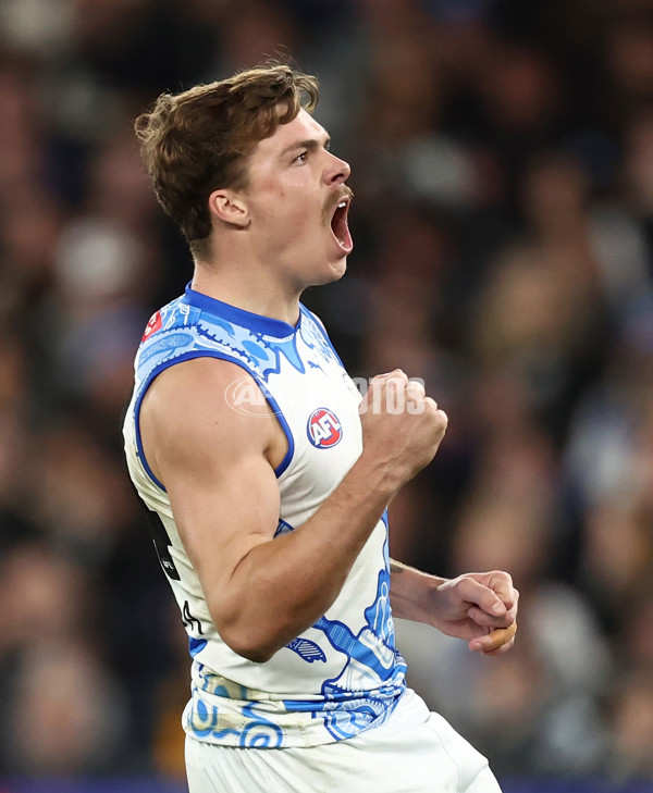 AFL 2025 Round 11 - North Melbourne v Collingwood - A-59660422