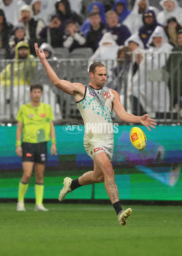 AFL 2025 Round 11 - Walyalup v Yartapuulti - A-59662847