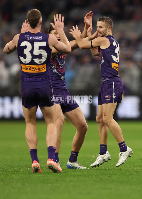 AFL 2025 Round 11 - Walyalup v Yartapuulti - A-59662877