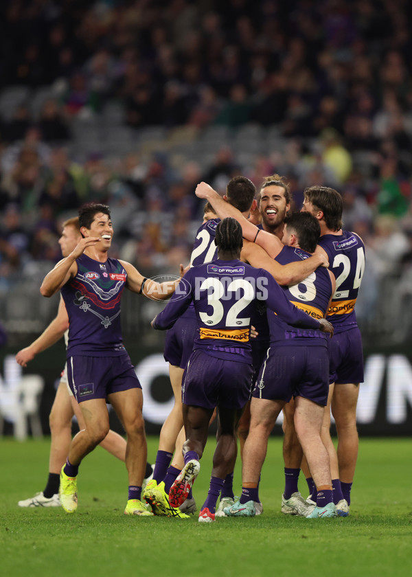 AFL 2025 Round 11 - Walyalup v Yartapuulti - A-59662909