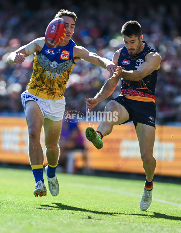 AFL 2025 Round 11 - Kuwarna v Waalitj Marawar - A-59684139
