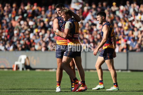 AFL 2025 Round 11 - Kuwarna v Waalitj Marawar - A-59691967