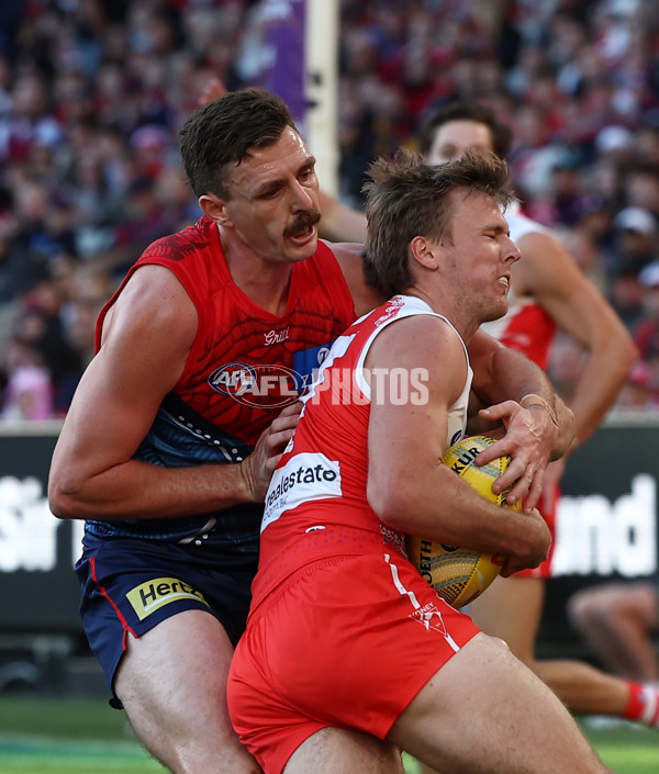 AFL 2025 Round 11 - Narrm v Sydney - A-59694467