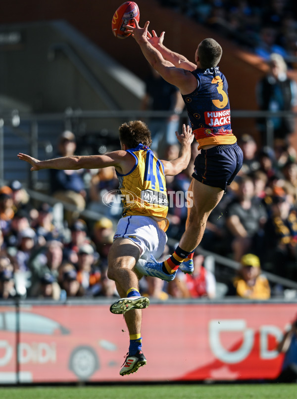 AFL 2025 Round 11 - Kuwarna v Waalitj Marawar - A-59695965