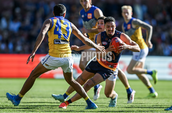 AFL 2025 Round 11 - Kuwarna v Waalitj Marawar - A-59695975