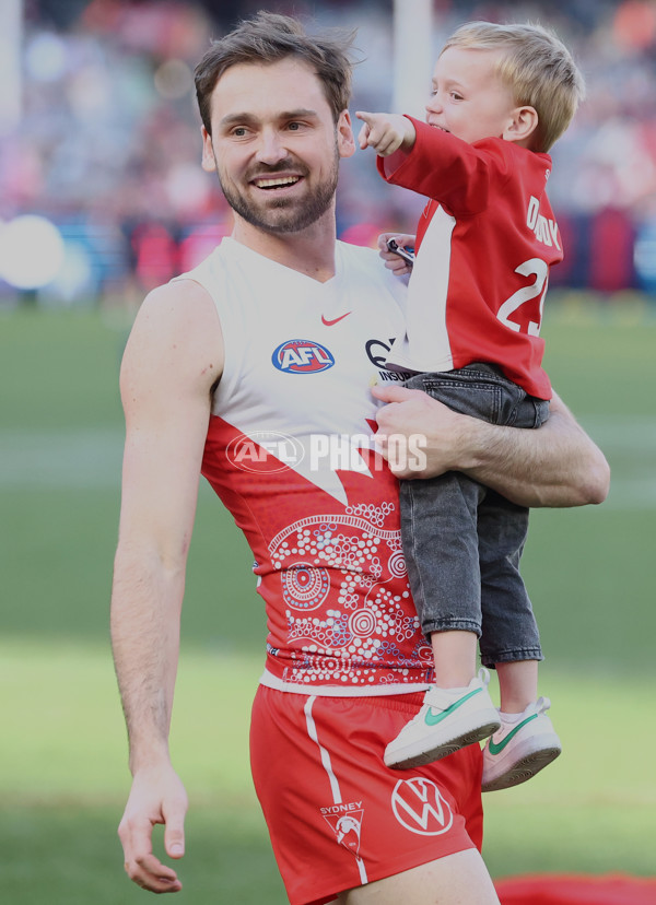 AFL 2025 Round 11 - Narrm v Sydney - A-59697899