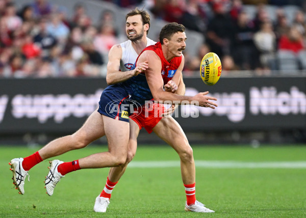 AFL 2025 Round 11 - Narrm v Sydney - A-59697921