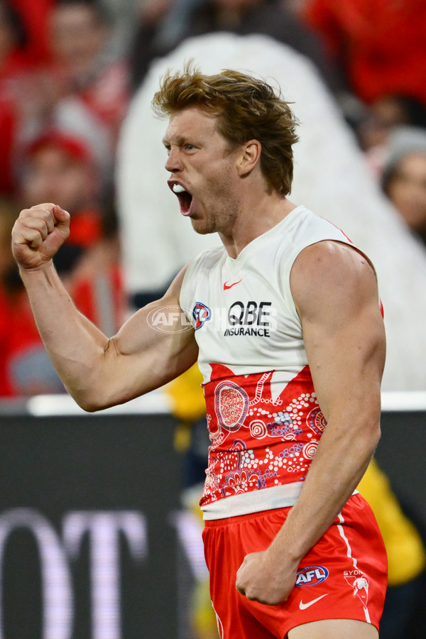 AFL 2025 Round 11 - Narrm v Sydney - A-59702064