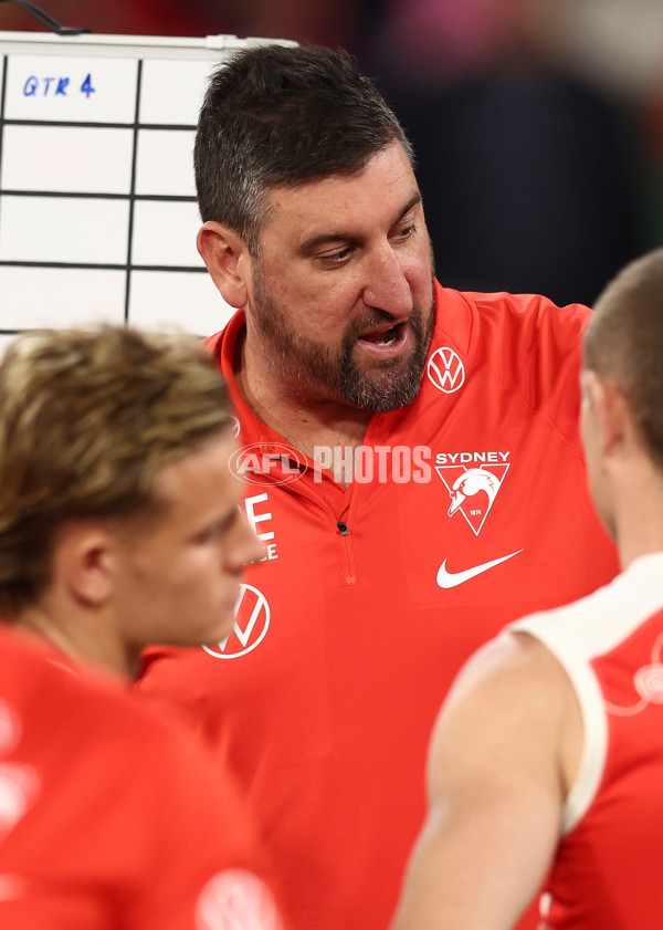 AFL 2025 Round 11 - Narrm v Sydney - A-59702083