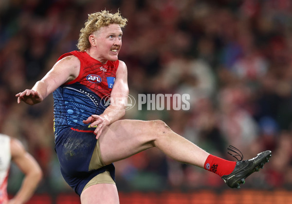 AFL 2025 Round 11 - Narrm v Sydney - A-59702084