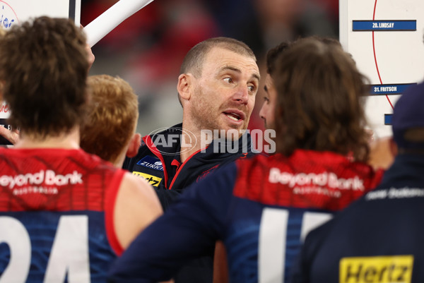 AFL 2025 Round 11 - Narrm v Sydney - A-59703234