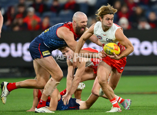 AFL 2025 Round 11 - Narrm v Sydney - A-59704903
