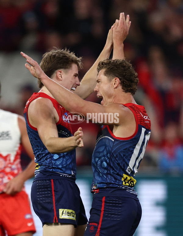 AFL 2025 Round 11 - Narrm v Sydney - A-59704907