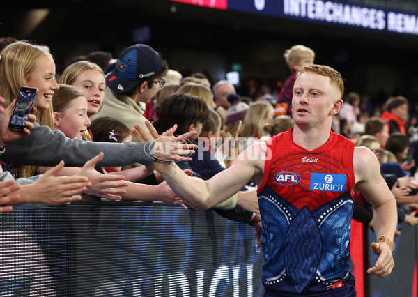 AFL 2025 Round 11 - Narrm v Sydney - A-59707011