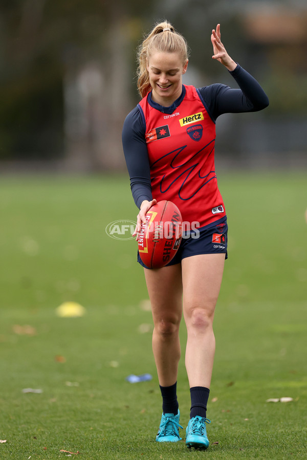 AFLW 2025 Training - Melbourne 280525 - A-59715097