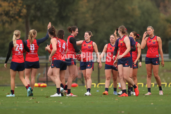 AFLW 2025 Training - Melbourne 280525 - A-59715128