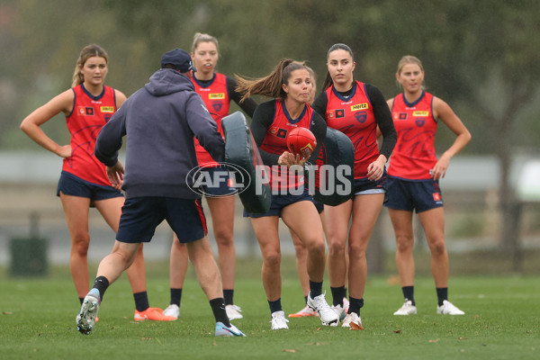 AFLW 2025 Training - Melbourne 280525 - A-59717780