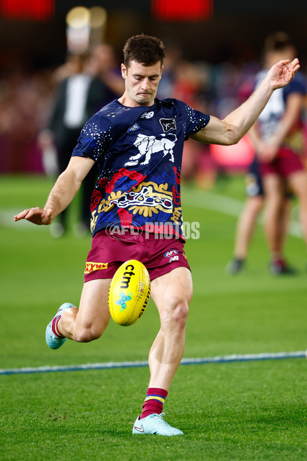 AFL 2025 Round 12 - Brisbane v Essendon - A-59718533