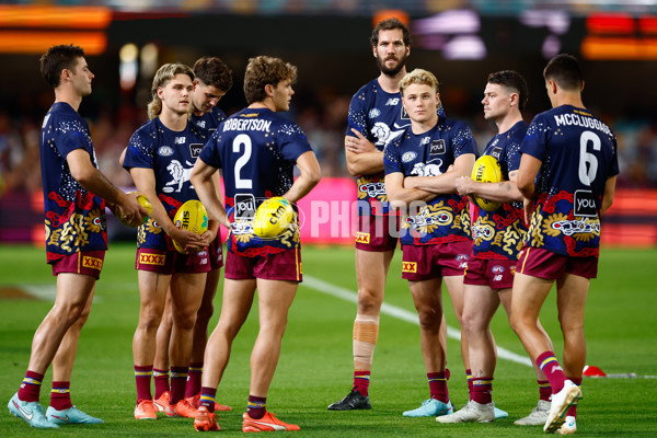 AFL 2025 Round 12 - Brisbane v Essendon - A-59718534