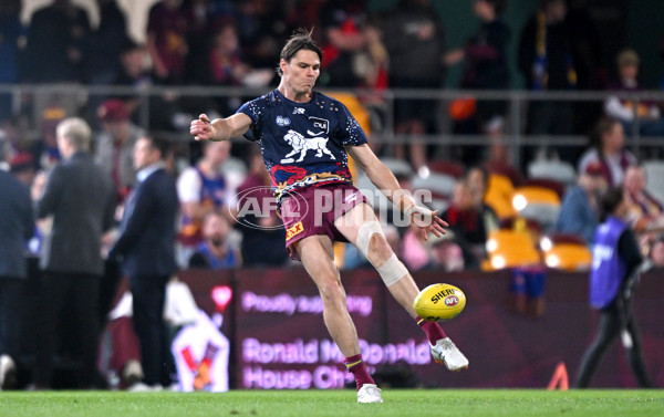 AFL 2025 Round 12 - Brisbane v Essendon - A-59722327
