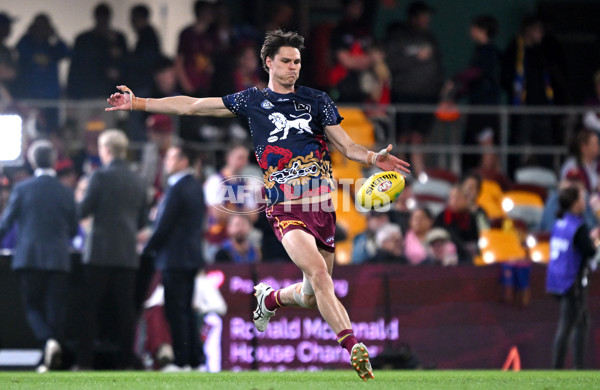 AFL 2025 Round 12 - Brisbane v Essendon - A-59722328