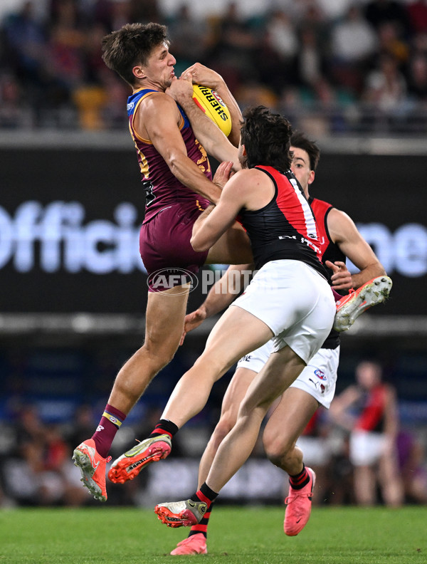 AFL 2025 Round 12 - Brisbane v Essendon - A-59724158