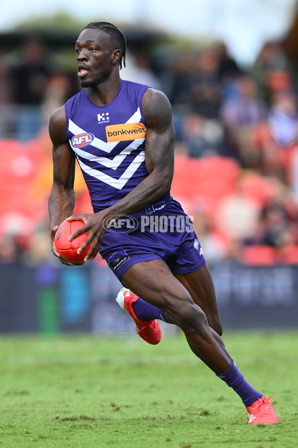 AFL 2025 Round 12 - Gold Coast v Fremantle - A-59748161