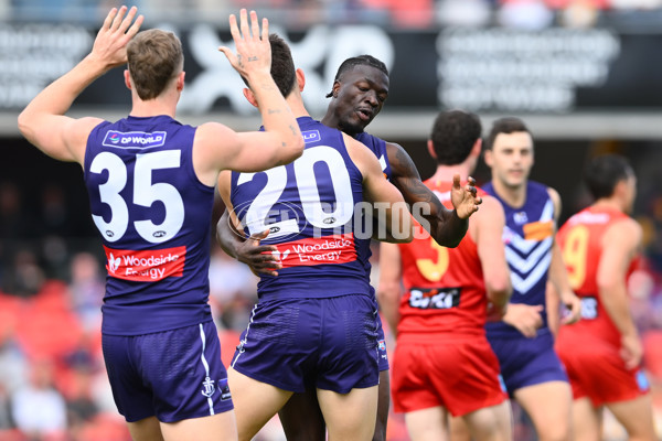 AFL 2025 Round 12 - Gold Coast v Fremantle - A-59748356