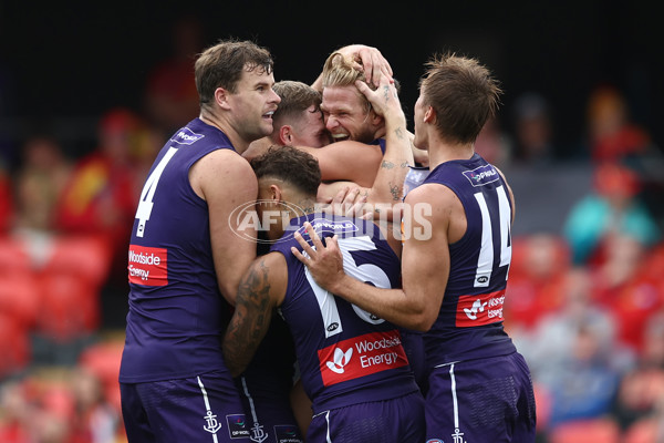 AFL 2025 Round 12 - Gold Coast v Fremantle - A-59751019