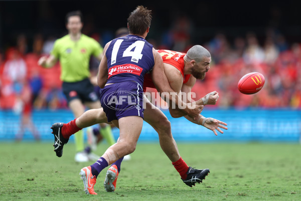 AFL 2025 Round 12 - Gold Coast v Fremantle - A-59751041