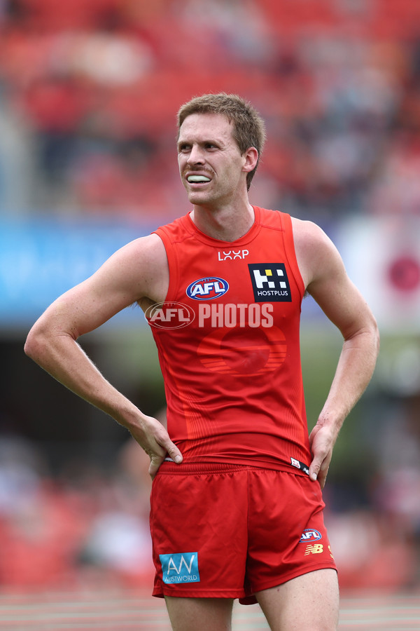 AFL 2025 Round 12 - Gold Coast v Fremantle - A-59751049