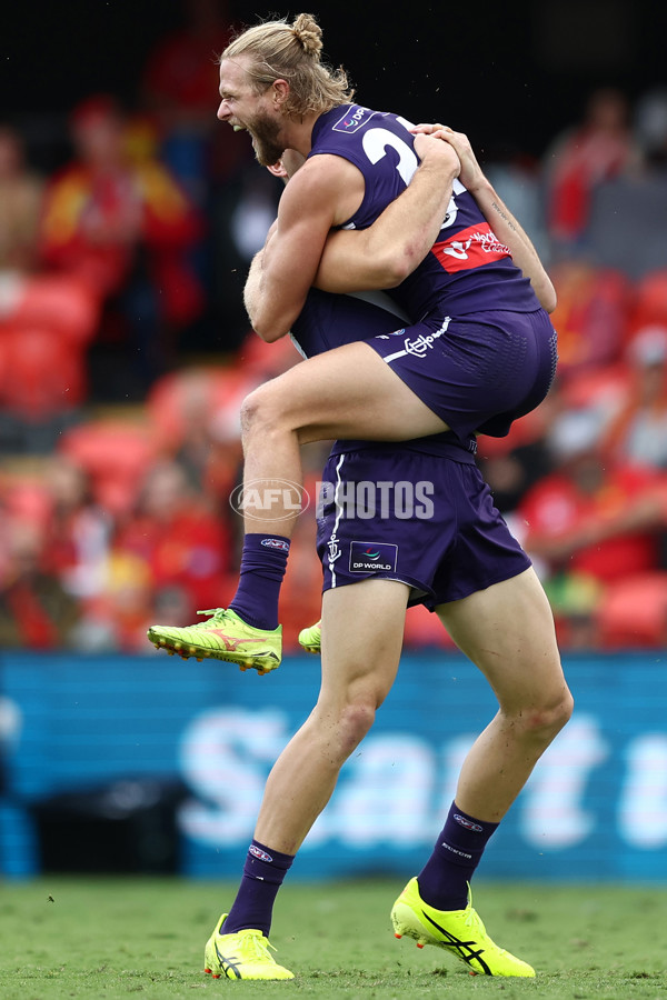 AFL 2025 Round 12 - Gold Coast v Fremantle - A-59751310