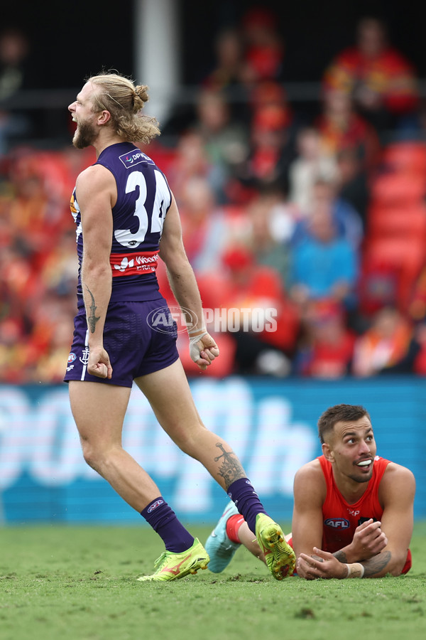 AFL 2025 Round 12 - Gold Coast v Fremantle - A-59751313