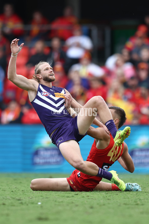 AFL 2025 Round 12 - Gold Coast v Fremantle - A-59751314