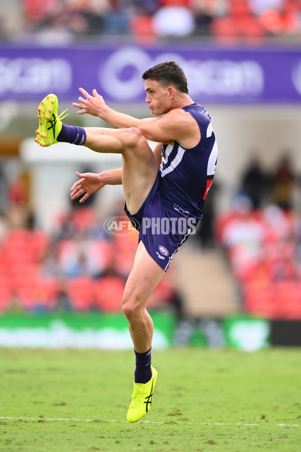 AFL 2025 Round 12 - Gold Coast v Fremantle - A-59753317