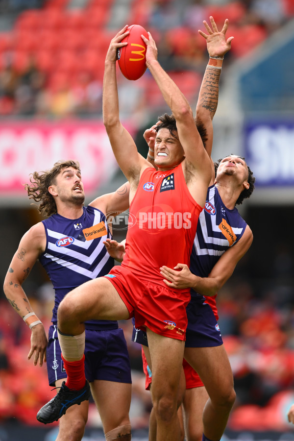 AFL 2025 Round 12 - Gold Coast v Fremantle - A-59753337