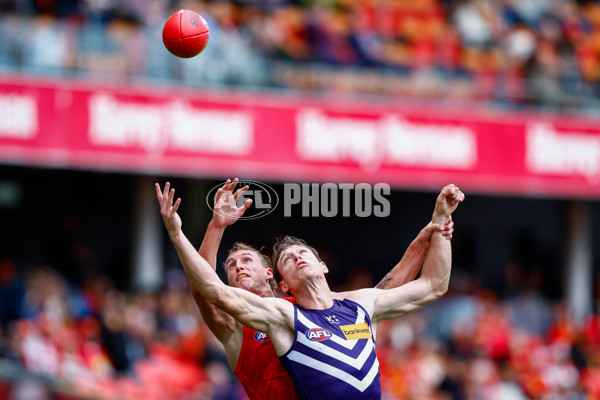AFL 2025 Round 12 - Gold Coast v Fremantle - A-59753360