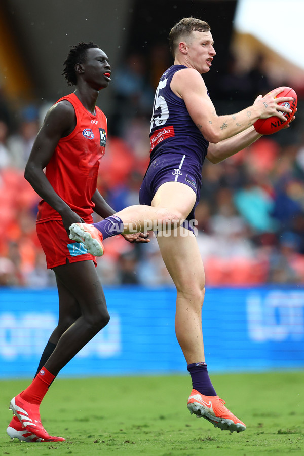 AFL 2025 Round 12 - Gold Coast v Fremantle - A-59753407
