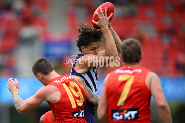 AFL 2025 Round 12 - Gold Coast v Fremantle - A-59754888