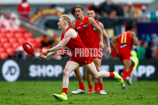 AFL 2025 Round 12 - Gold Coast v Fremantle - A-59754893