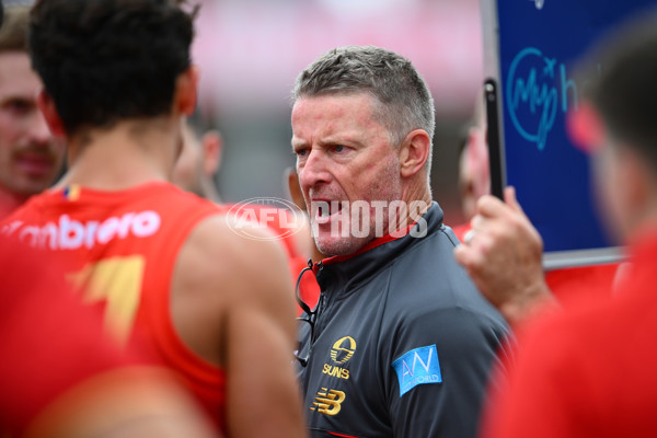 AFL 2025 Round 12 - Gold Coast v Fremantle - A-59755954