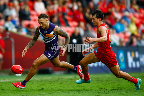 AFL 2025 Round 12 - Gold Coast v Fremantle - A-59755958