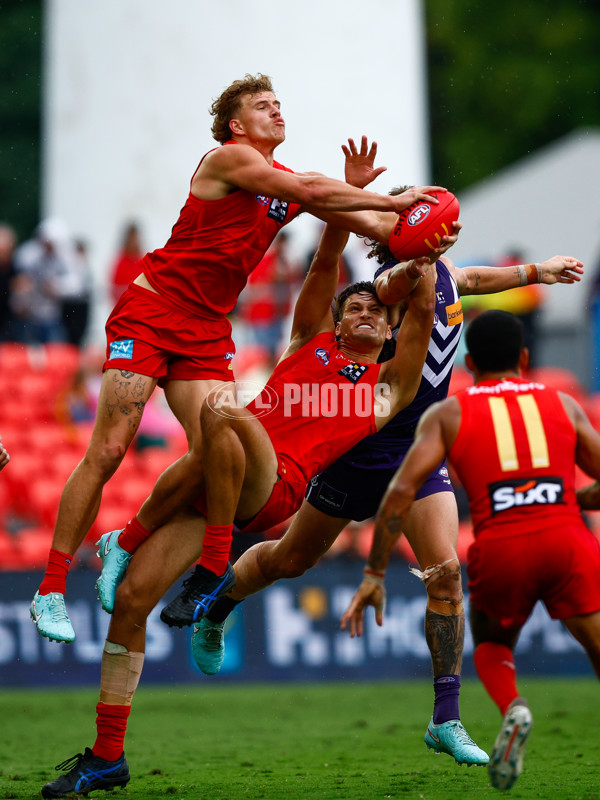 AFL 2025 Round 12 - Gold Coast v Fremantle - A-59755962