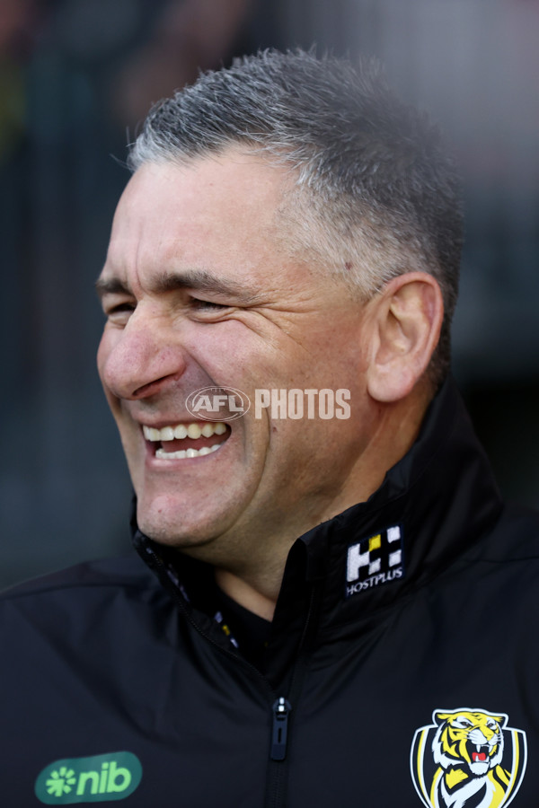 AFL 2025 Round 12 - GWS v Richmond - A-59758081
