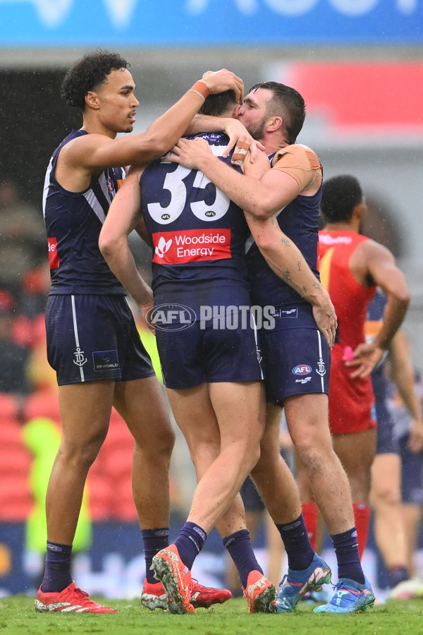 AFL 2025 Round 12 - Gold Coast v Fremantle - A-59758103