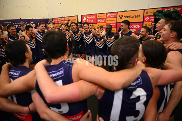 AFL 2025 Round 12 - Gold Coast v Fremantle - A-59758121