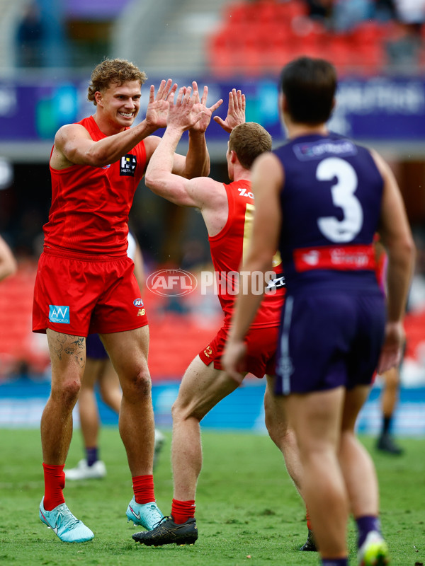 AFL 2025 Round 12 - Gold Coast v Fremantle - A-59760113