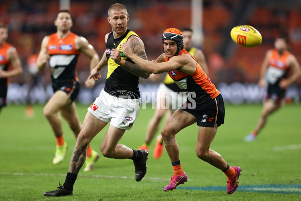 AFL 2025 Round 12 - GWS v Richmond - A-59760170