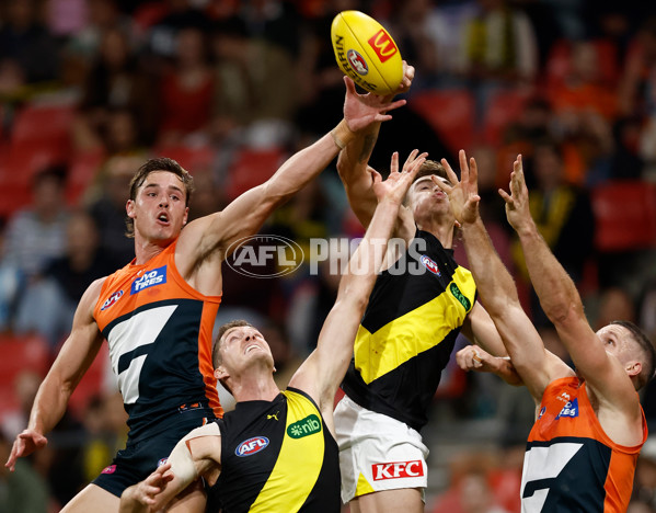 AFL 2025 Round 12 - GWS v Richmond - A-59760184
