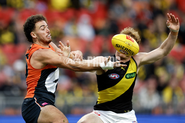 AFL 2025 Round 12 - GWS v Richmond - A-59760912